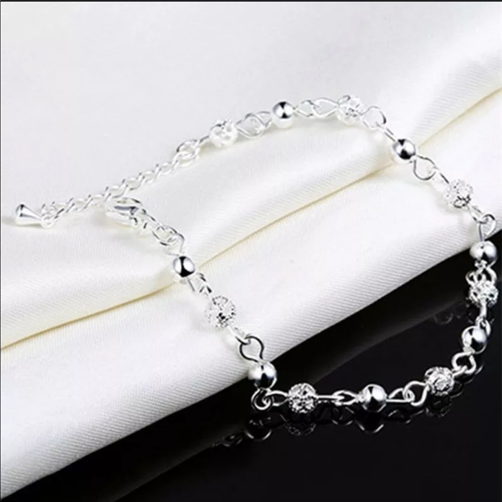Gorgeous Silver Fashion Anklet - Picture 2 of 3